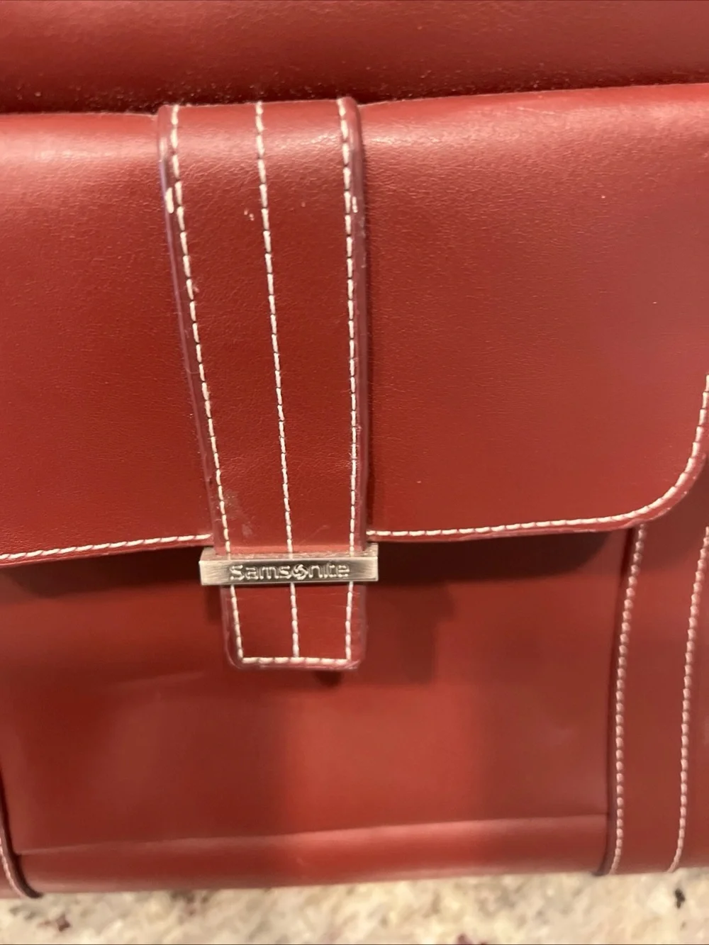 Vintage samsonite luggage/laptop bag -Burgundy